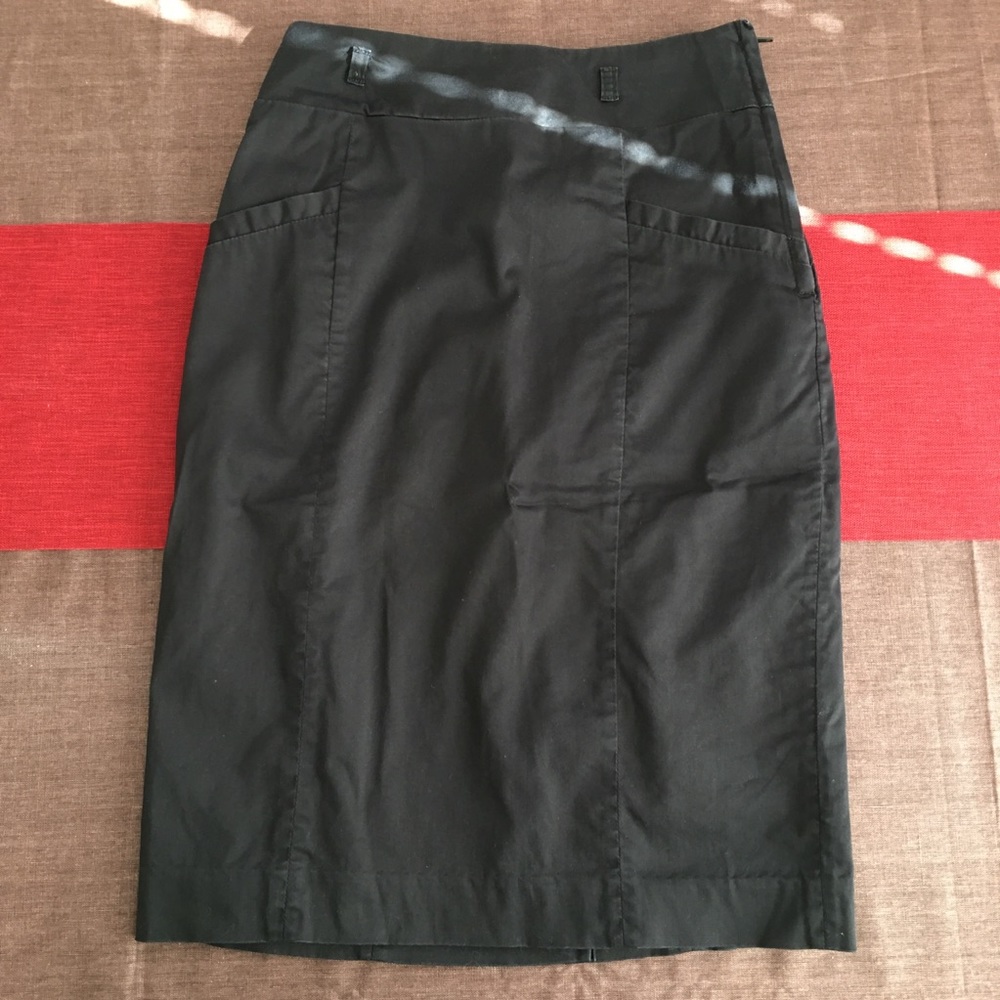 H&M Classic Black Pencil Skirt